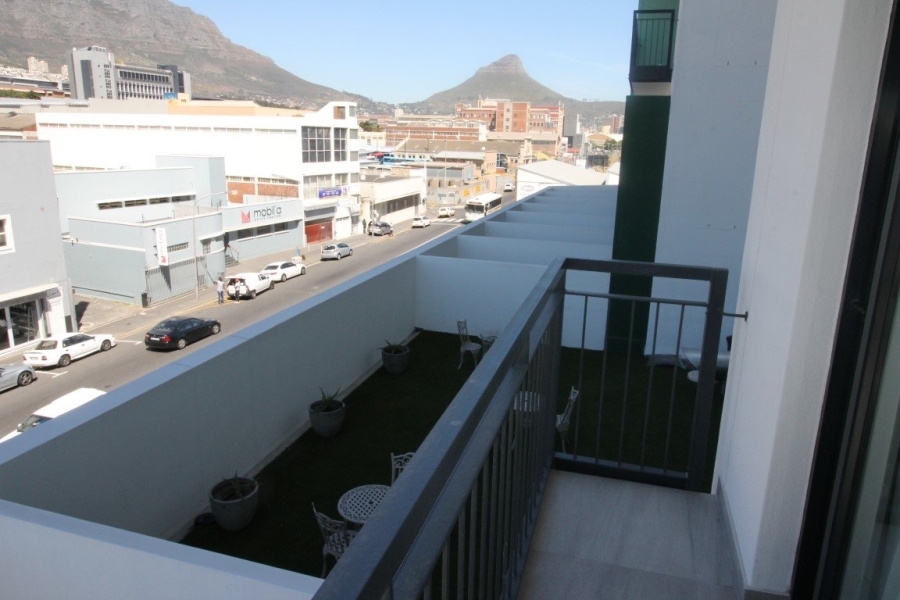 1 Bedroom Property for Sale in Woodstock Western Cape